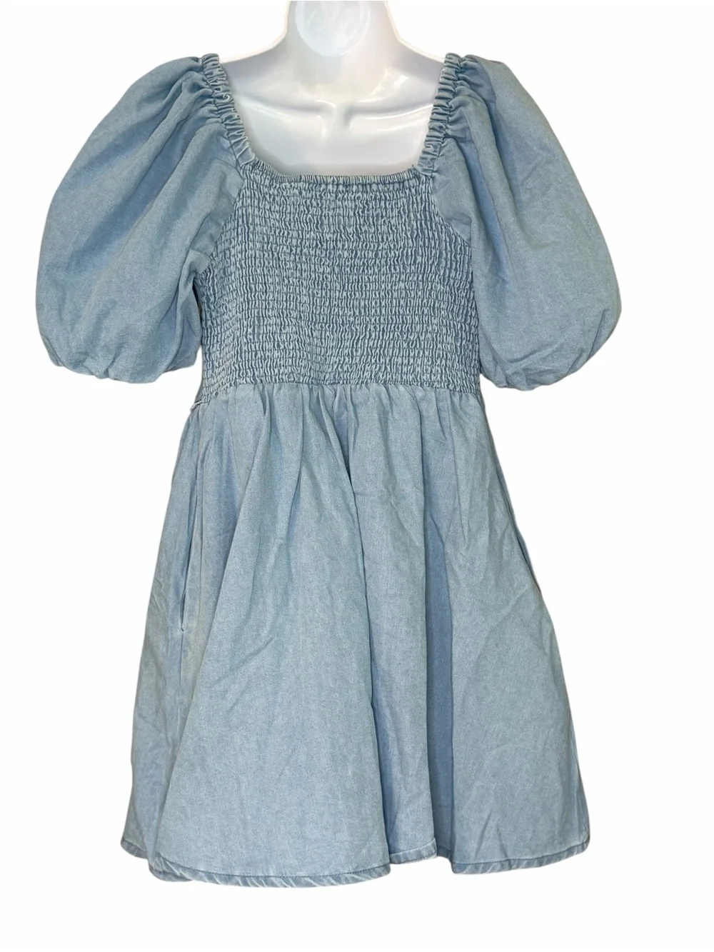 NWT Poliro Light Wash Denim Babydoll Dress Puff Sleeve Scallop Neck Large